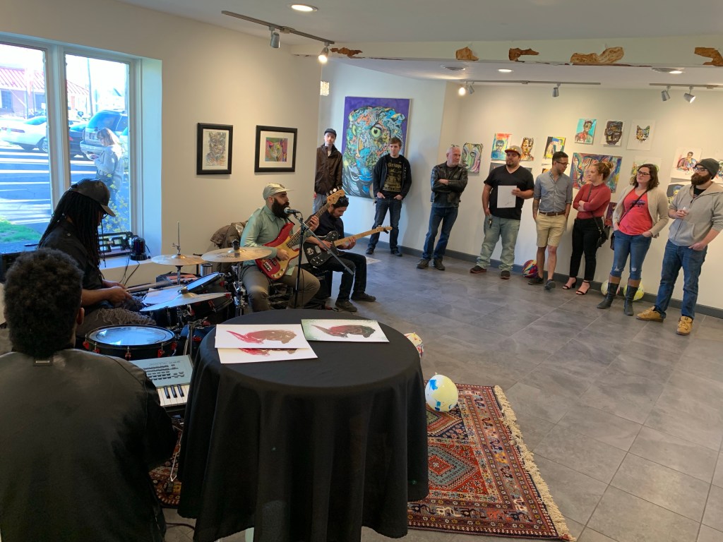 Live music at gallery art show by artist Russell frantom 2019 ​